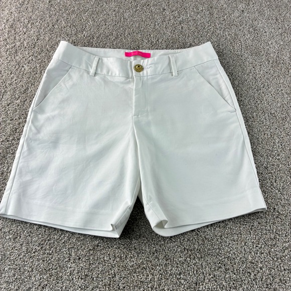 Lilly Pulitzer Women's White Bermuda Shorts Pockets Golf Preppy Casual Size 2 - Picture 1 of 9